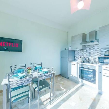 Navigli - Downtown - Duomo Spacious Two Bedroom Apartment - Close To Metro - Ac - Wi-Fi Milaan Buitenkant foto