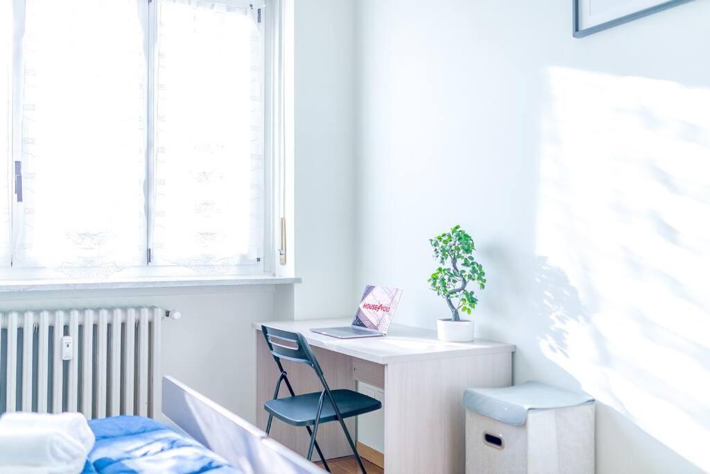 Navigli - Downtown - Duomo Spacious Two Bedroom Apartment - Close To Metro - Ac - Wi-Fi Milaan Buitenkant foto