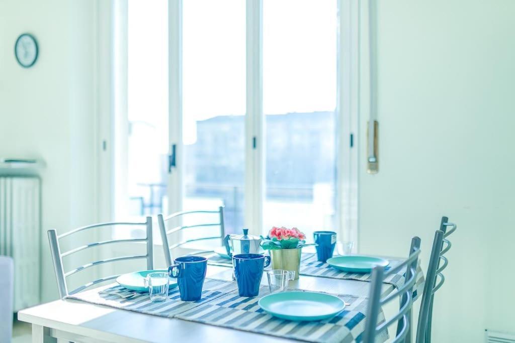 Navigli - Downtown - Duomo Spacious Two Bedroom Apartment - Close To Metro - Ac - Wi-Fi Milaan Buitenkant foto